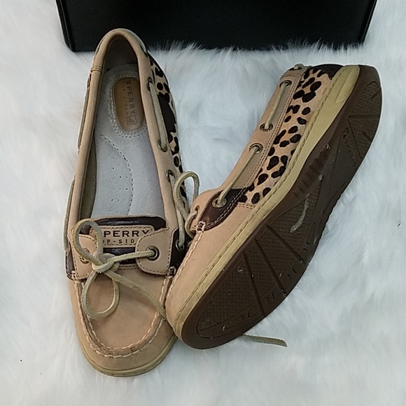 Boat shoes - Picture 1 of 3